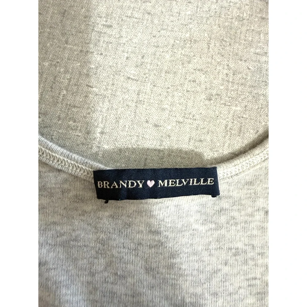 Brandy‎ Melville O/S Women's Gray Cropped 1/4 Snap Front Fitted Cropped Tank Top